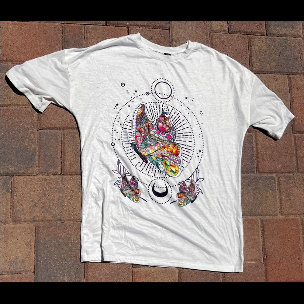 Oversized White Graphic T-Shirt with Colorful Butterfly Design